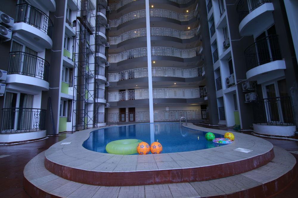 Atlas Airport Hotel Apartment نيدومباسيري المظهر الخارجي الصورة