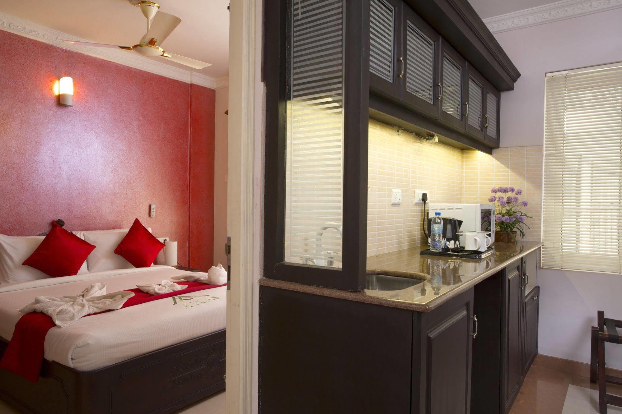 Atlas Airport Hotel Apartment نيدومباسيري المظهر الخارجي الصورة