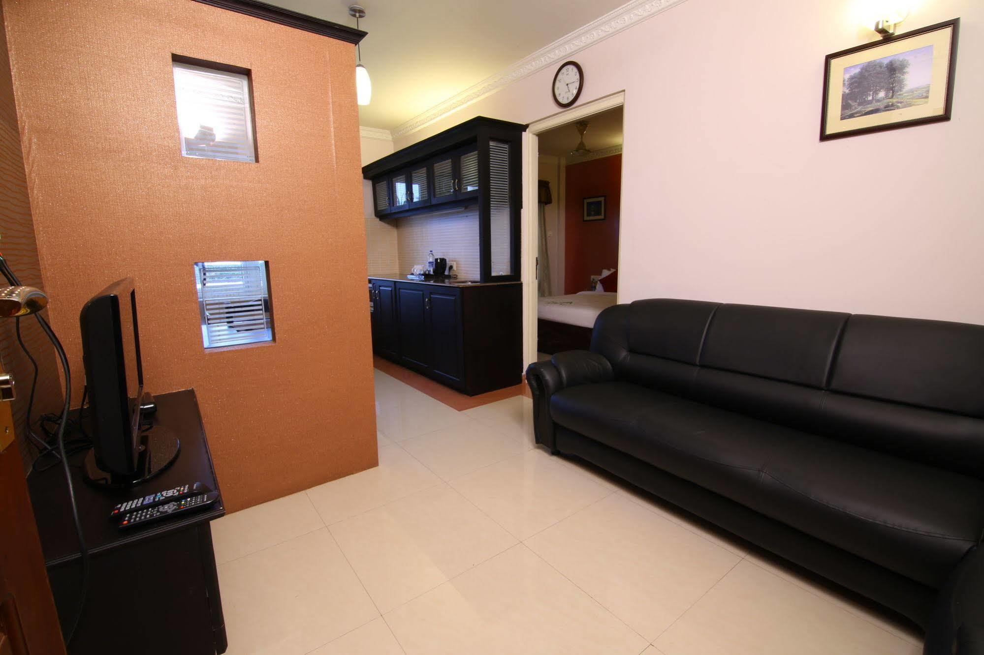 Atlas Airport Hotel Apartment نيدومباسيري المظهر الخارجي الصورة