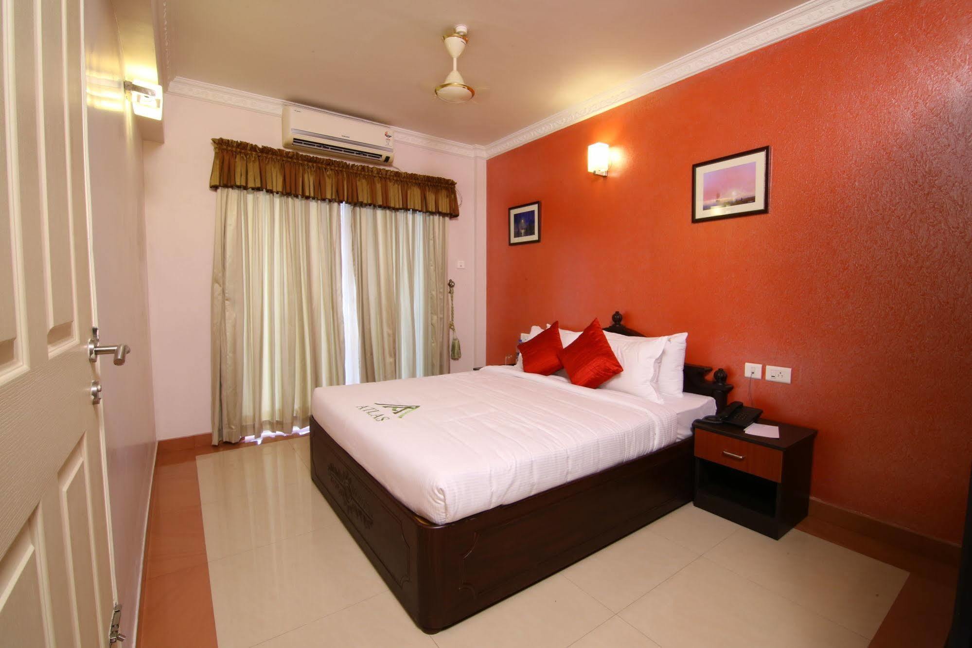 Atlas Airport Hotel Apartment نيدومباسيري المظهر الخارجي الصورة