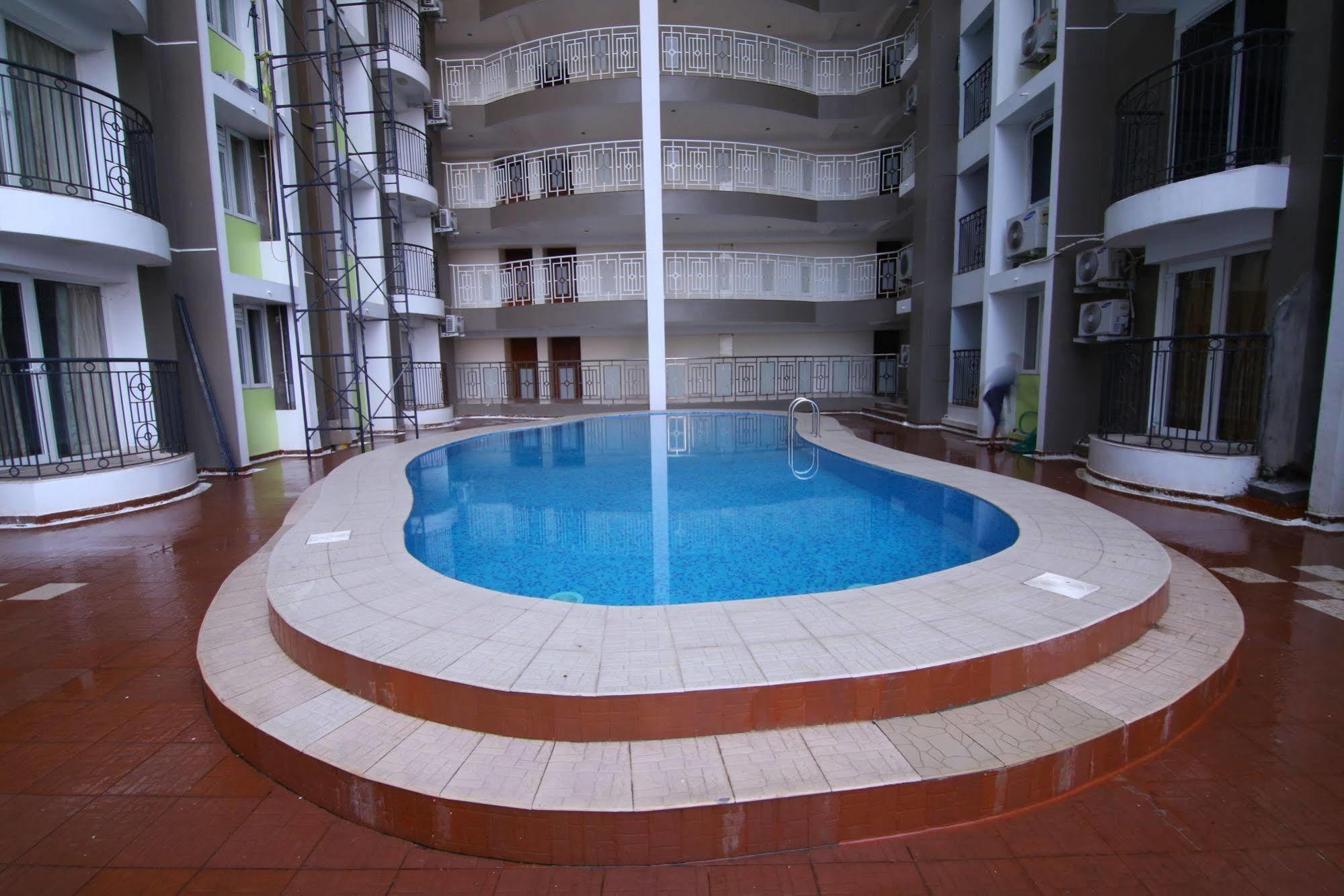 Atlas Airport Hotel Apartment نيدومباسيري المظهر الخارجي الصورة