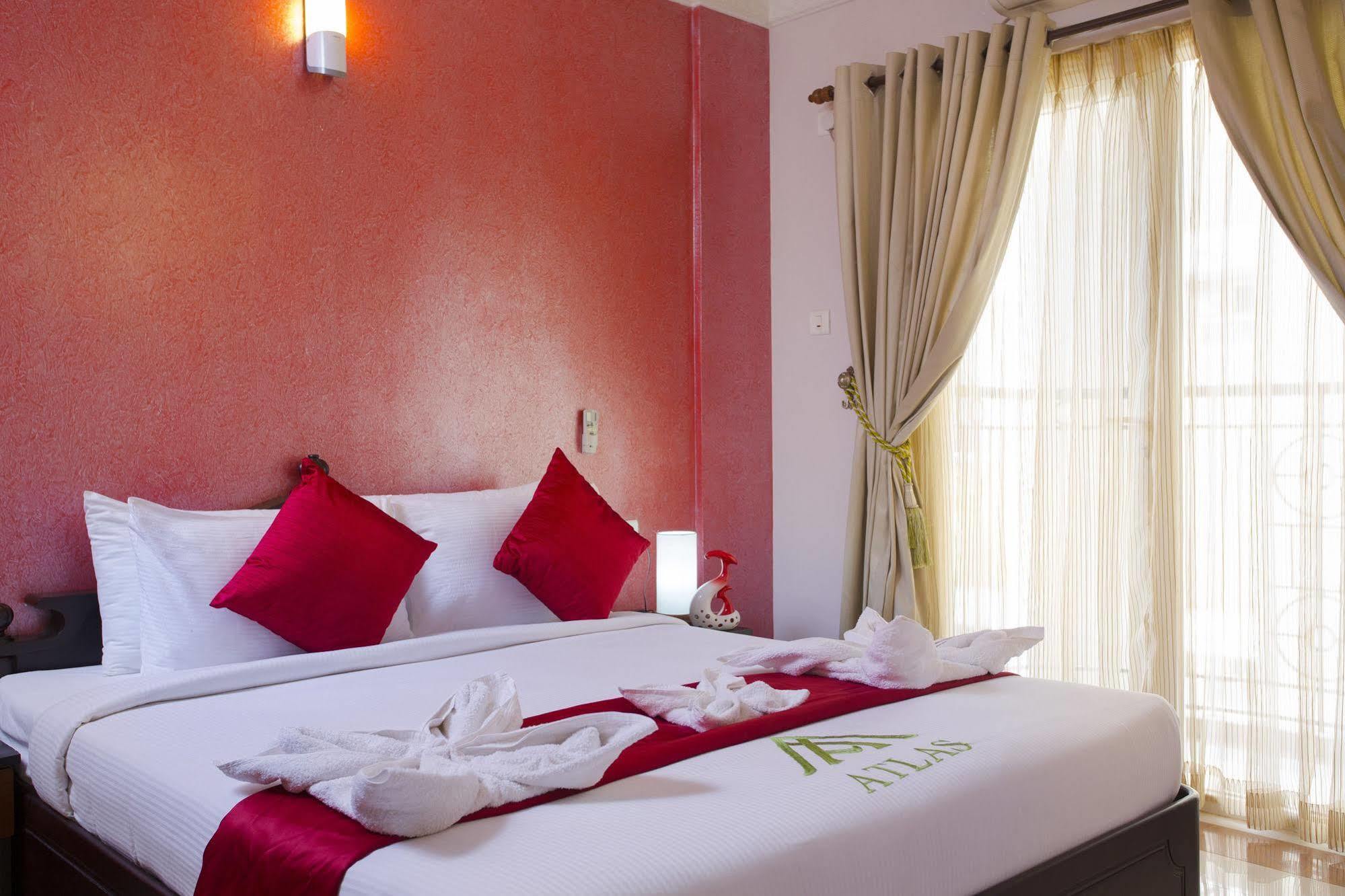 Atlas Airport Hotel Apartment نيدومباسيري المظهر الخارجي الصورة